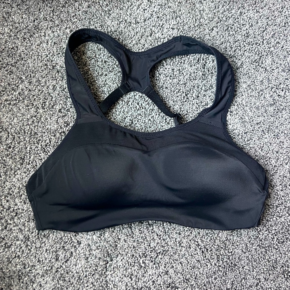 black nike sports bra xs